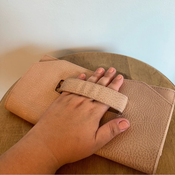 SOLD- MATT & Nat Vegan Abiko  Fold Over Clutch In The Colour Champagne Pink - Picture 12 of 16